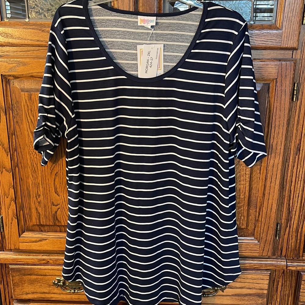 NWT LULAROE BLUE/WHITE STRIPED BLOUSE SZ 2X